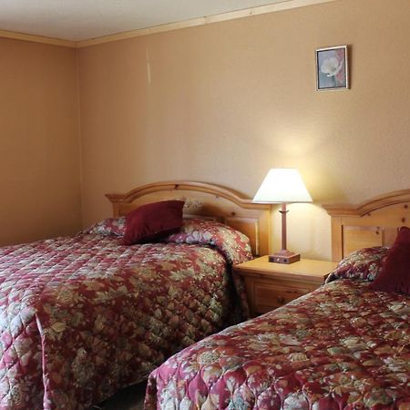 Whitney Portal Hotel And Hostel Lone Pine Exteriör bild