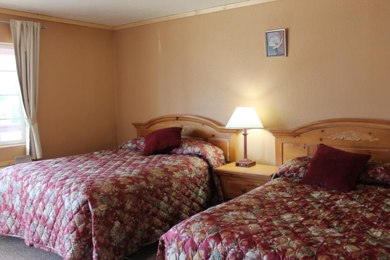 Whitney Portal Hotel And Hostel Lone Pine Exteriör bild