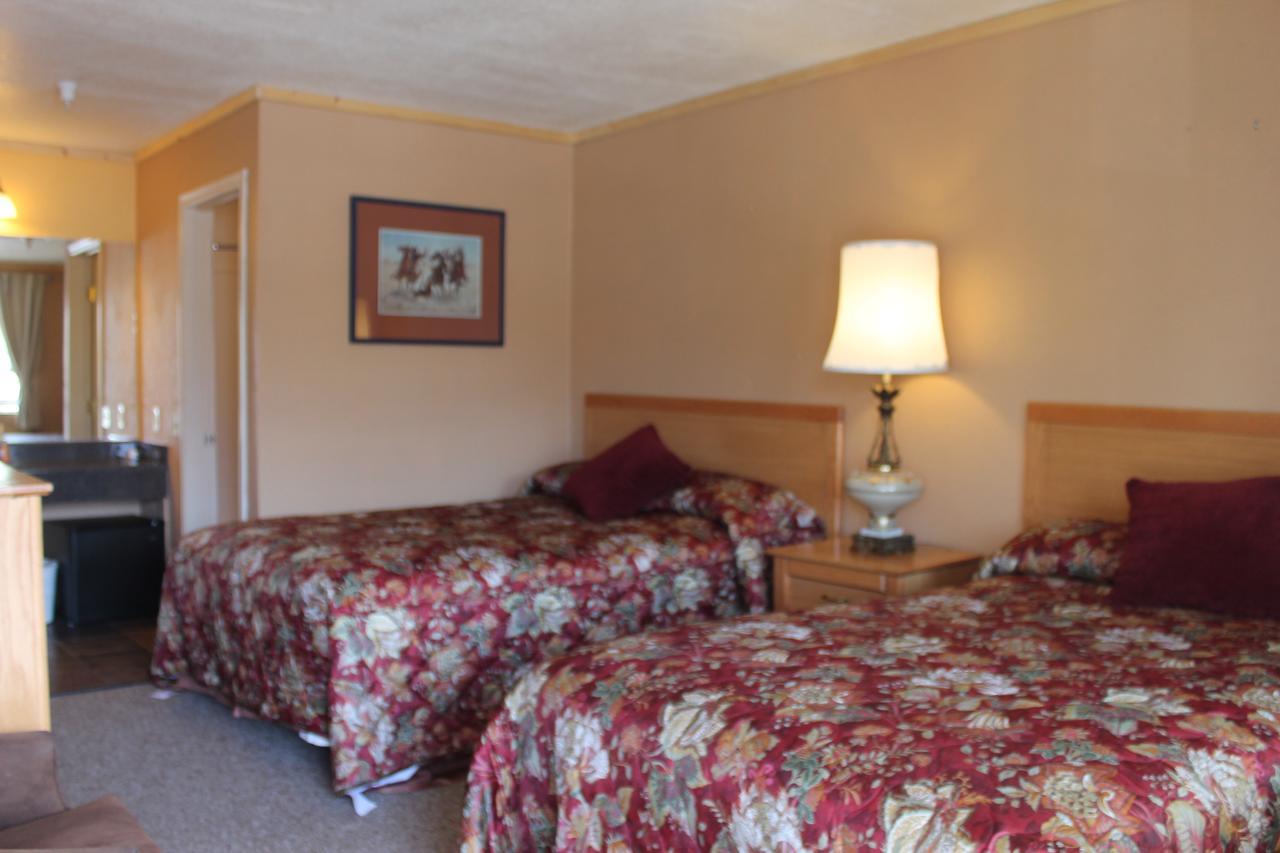 Whitney Portal Hotel And Hostel Lone Pine Exteriör bild